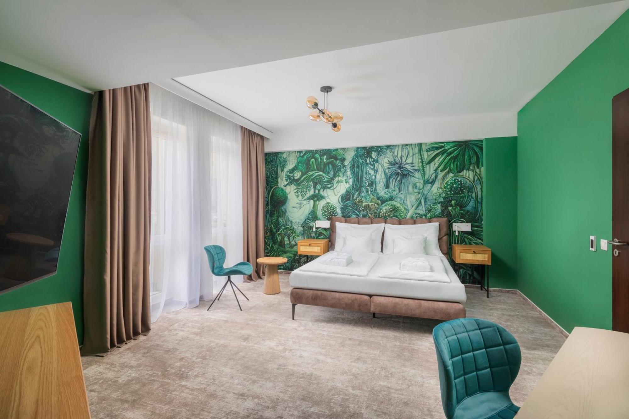 Hotel Atlantis Wellness & Conference ハイデゥソボスロー エクステリア 写真