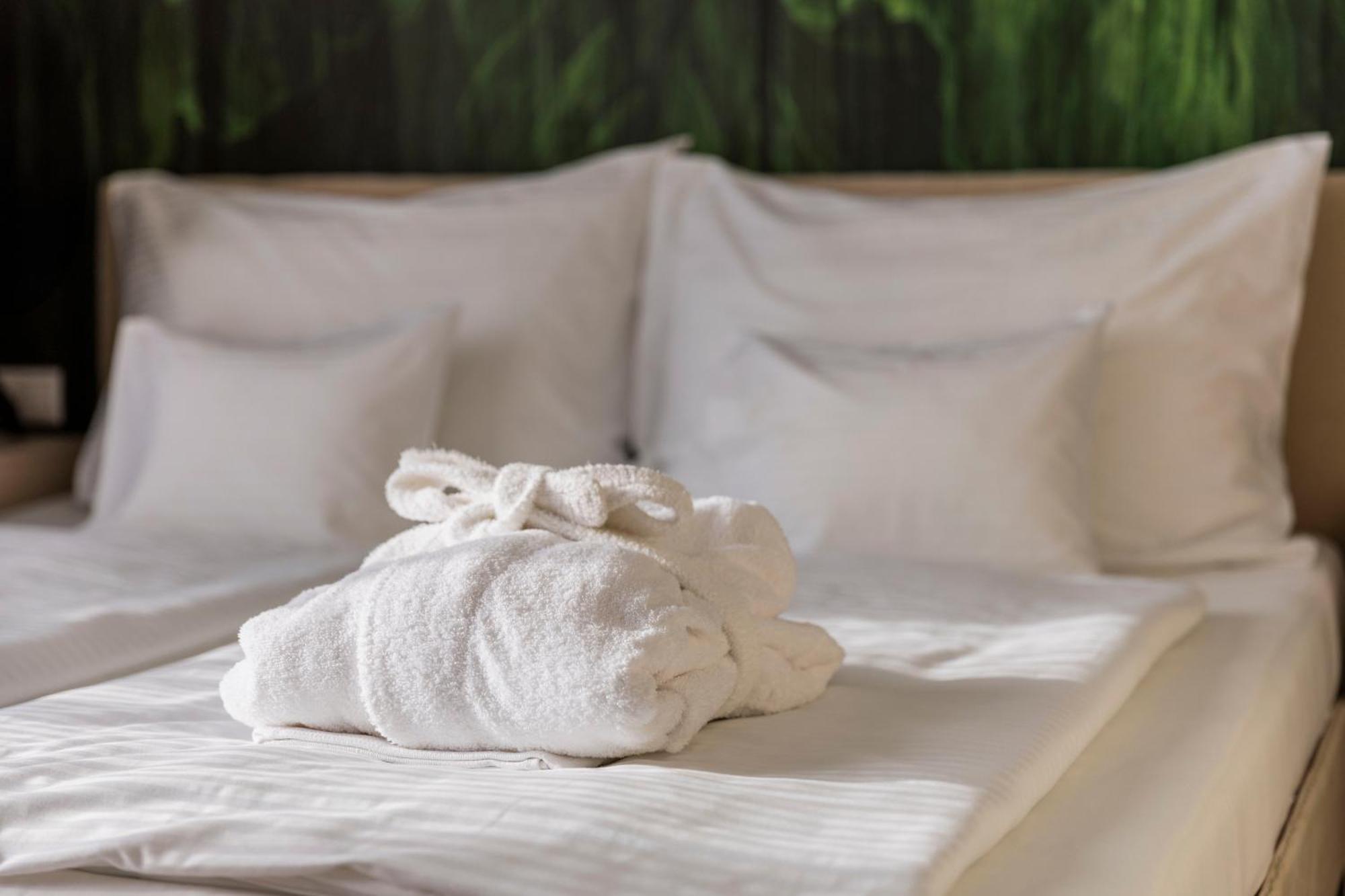 Hotel Atlantis Wellness & Conference ハイデゥソボスロー エクステリア 写真