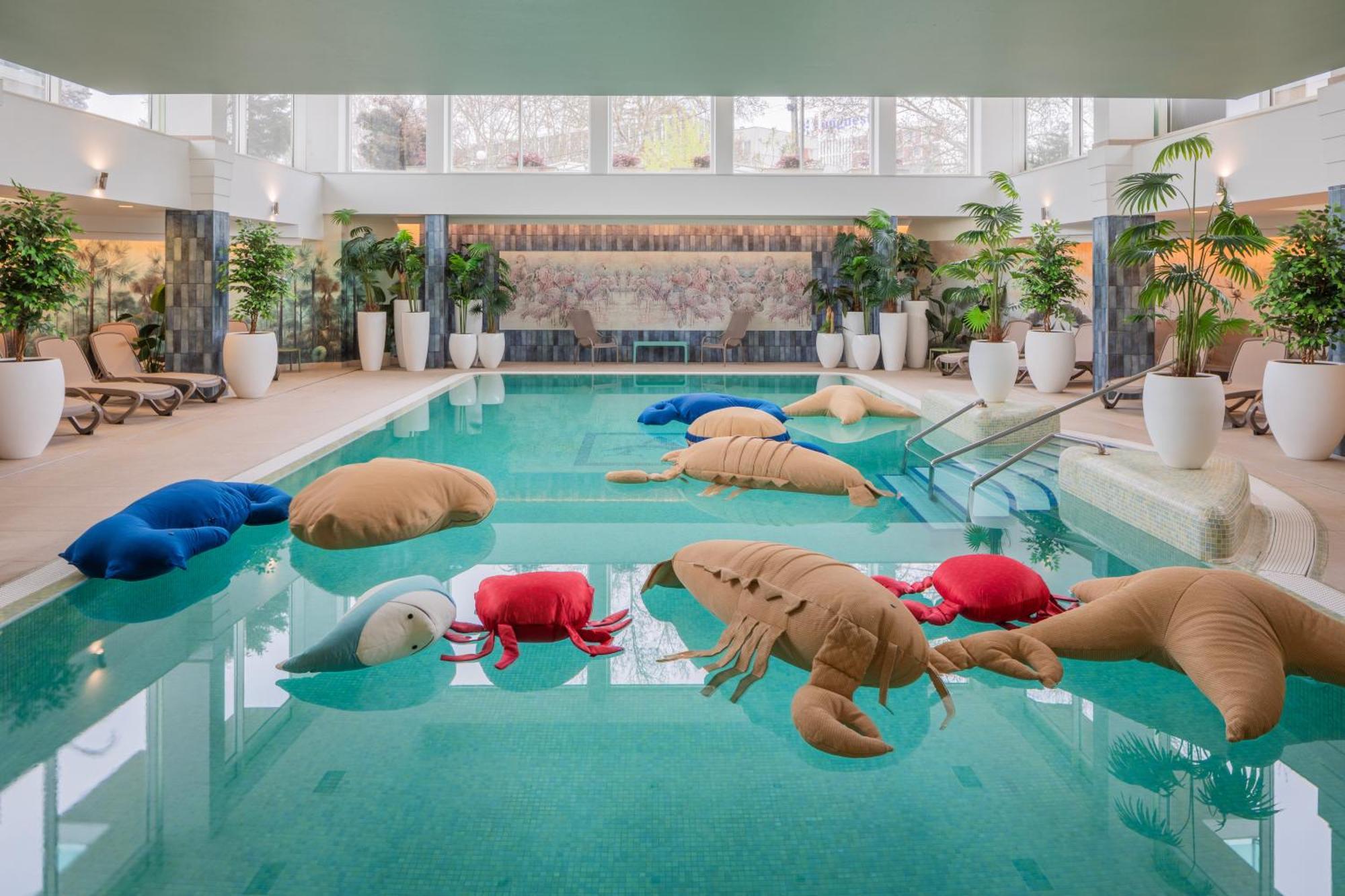 Hotel Atlantis Wellness & Conference ハイデゥソボスロー エクステリア 写真